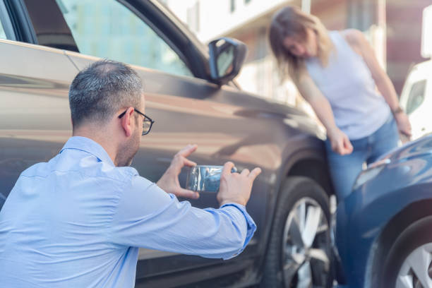 Professional Auto Insurance technician working in San Leon, TX